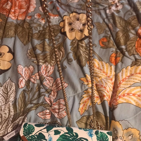 Aldo gold chain purse - Picture 2 of 2